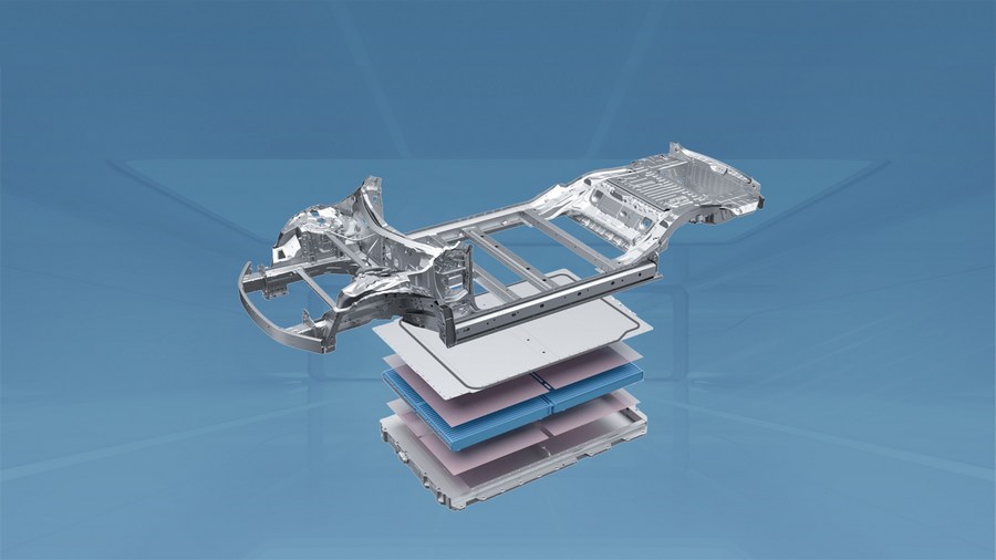 Công nghệ CTB (cell-to-body) Nắp trên của pin và sàn xe được kết hợp thành một, tạo thành kết cấu sandwich vững chắc. Bộ pin vừa đóng vai trò cung cấp năng lượng, vừa là một phần của cấu trúc thân xe, giúp tối ưu không gian cũng như cải thiện tuổi thọ pin. Sự liên kết chặt chẽ giữa pin Blade và thân xe mang đến mức chịu xoắn lên đến 40.500 Nm.