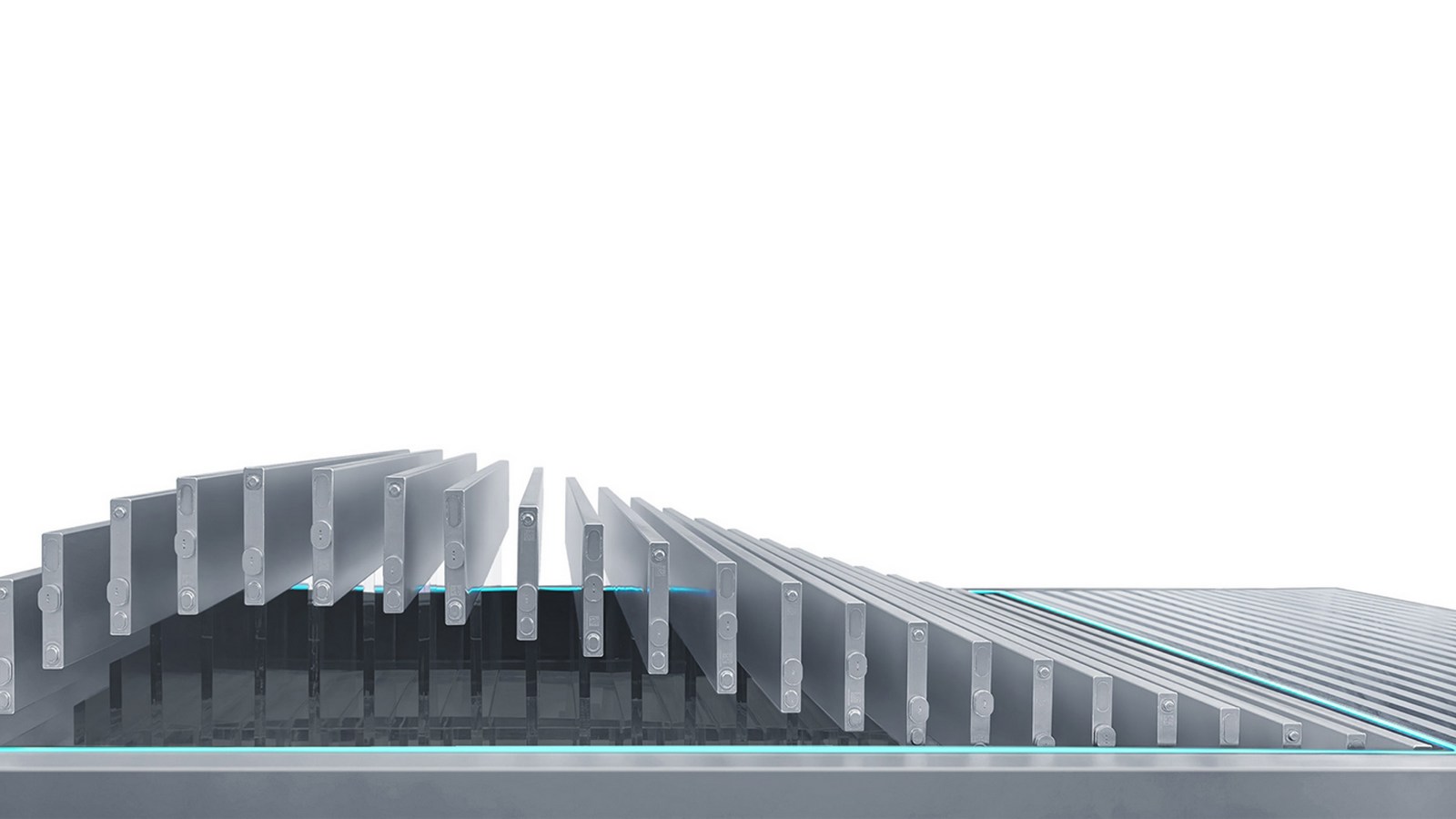 Pin Blade BYD là thương hiệu tiên phong trong ngành công nghiệp chế tạo pin với hơn 27 năm kinh nghiệm. Blade Battery đã và đang thay đổi cuộc chơi của ngành công nghiệp ô tô điện thông qua việc vượt qua một loạt các thử nghiệm khắc nghiệt trong điều kiện nghiêm ngặt, khiến nó trở thành một trong những loại pin an toàn nhất thế giới.